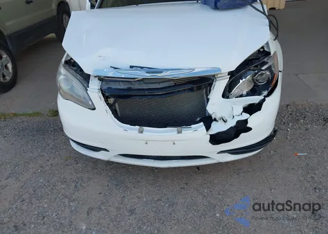 2013 Chrysler 200 Touring from USA, damaged, VIN 1C3CCBBG4DN719906